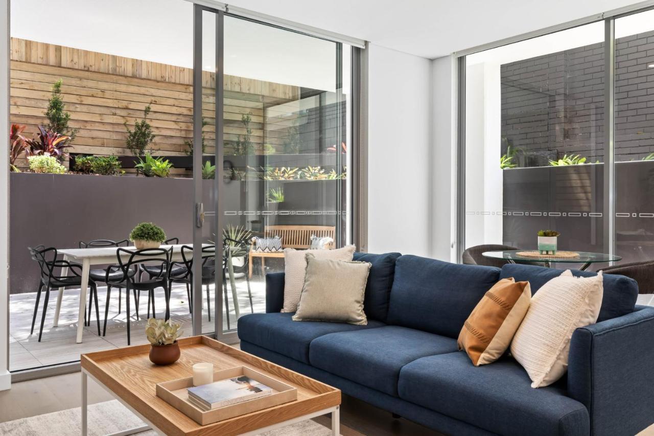 Azure By Urban Rest Apartment